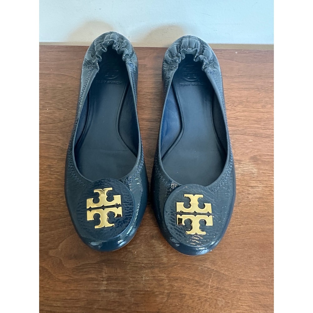 Tory Burch Reva Ballet Flats Navy Blue Patent Leather Gold Logo Medallion 10
